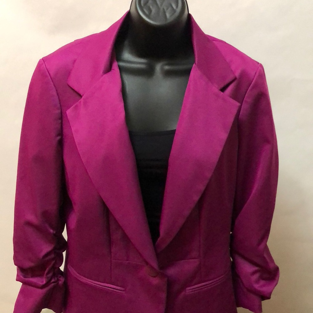 Women’s business blazers!